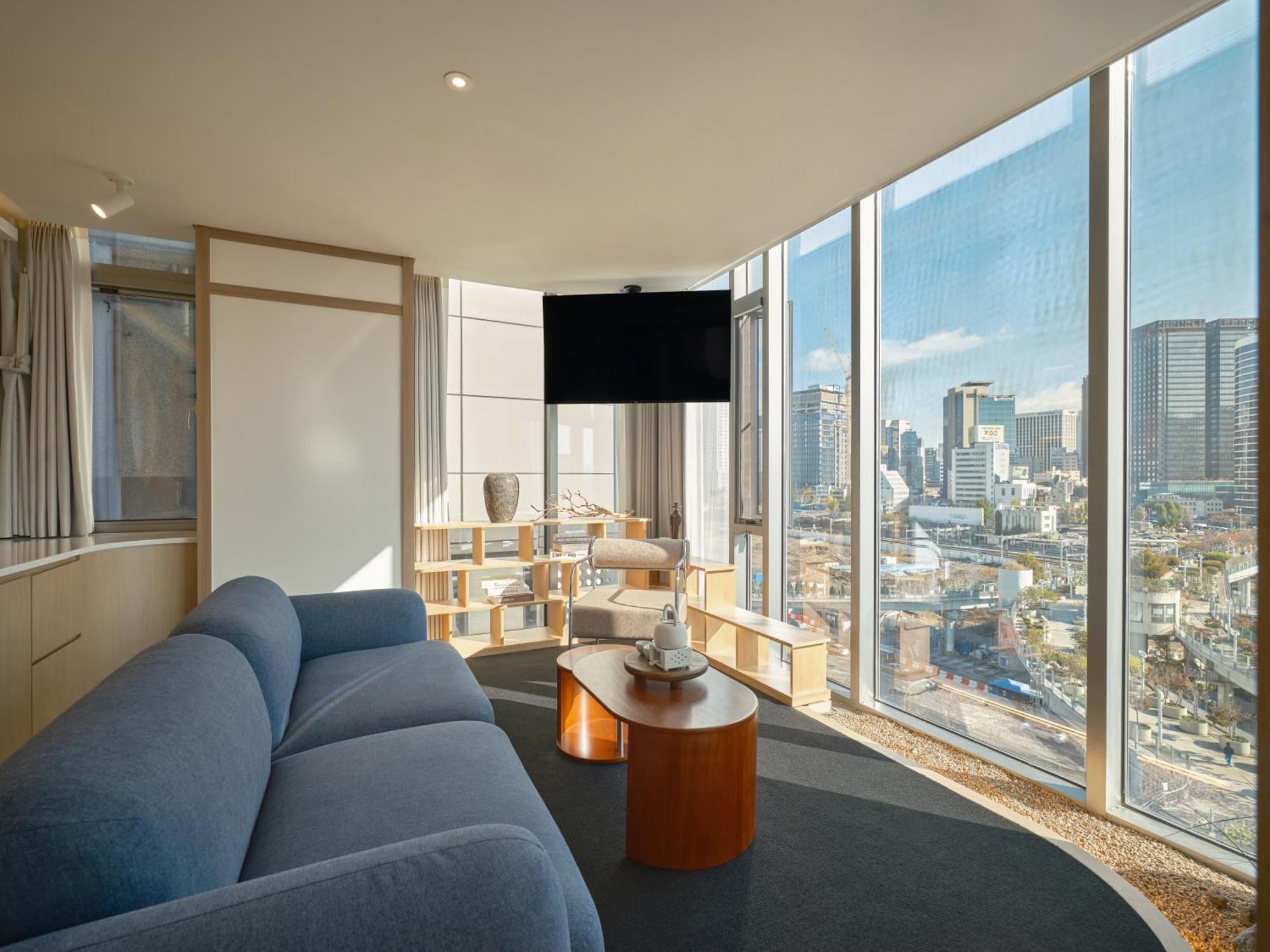 Uh Suite The Seoul Exteriör bild